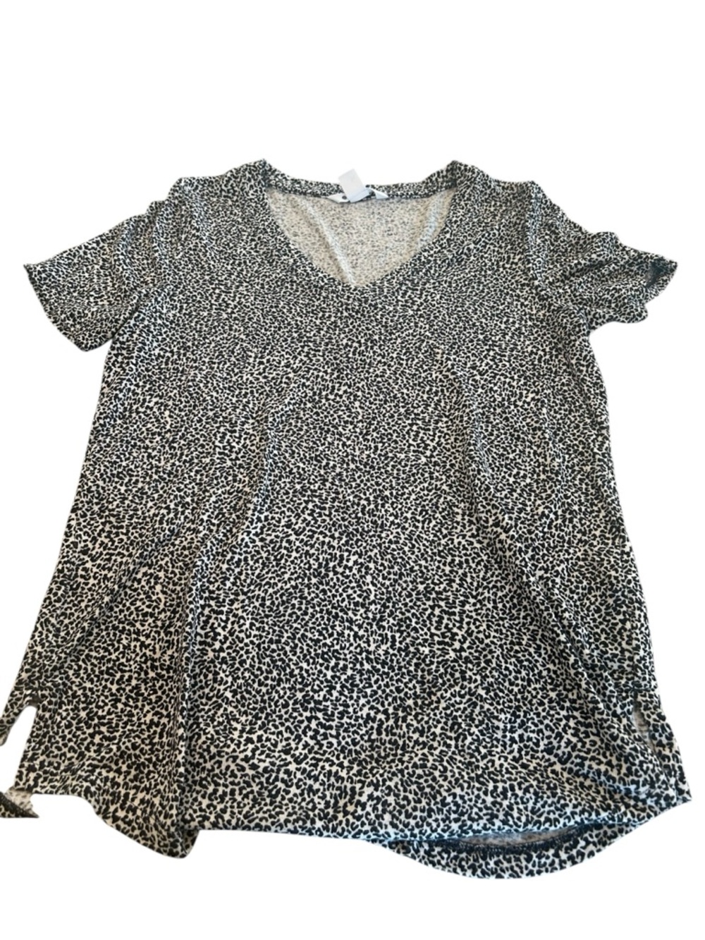 Athleta Women's Black and White Leopard Print V-Neck Top small